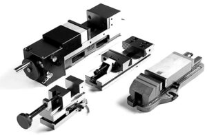Оснастка для крепления инструмента и деталей на станке